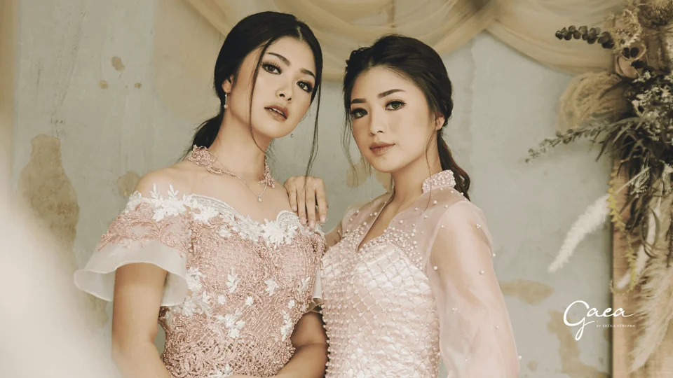 Detail kebaya bernuansa blush