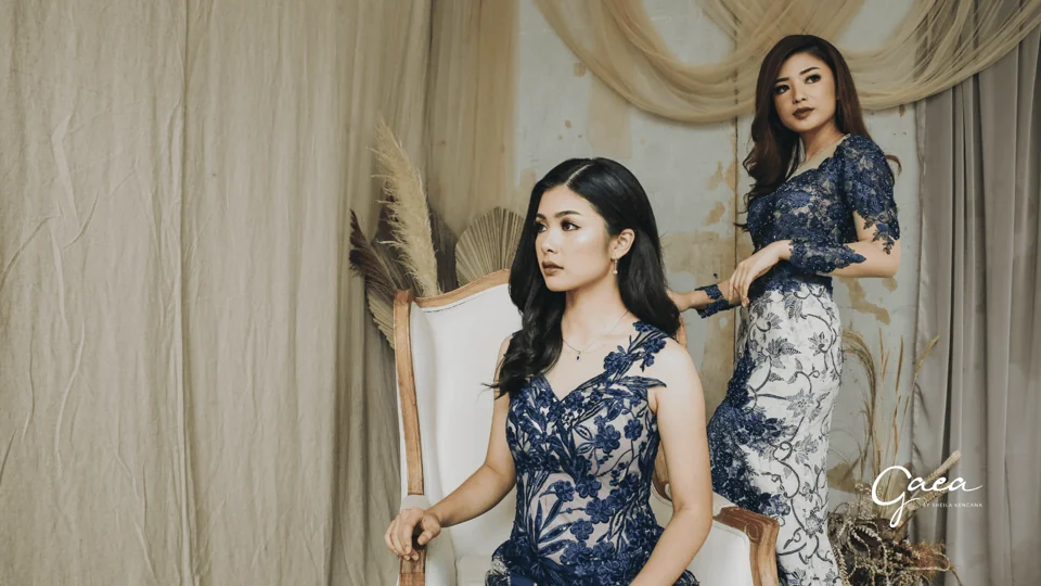 Inspirasi kebaya bernuansa navy